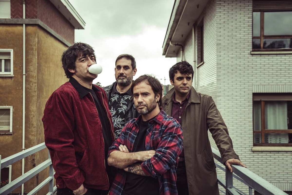 El Capitán Elefante + Paja