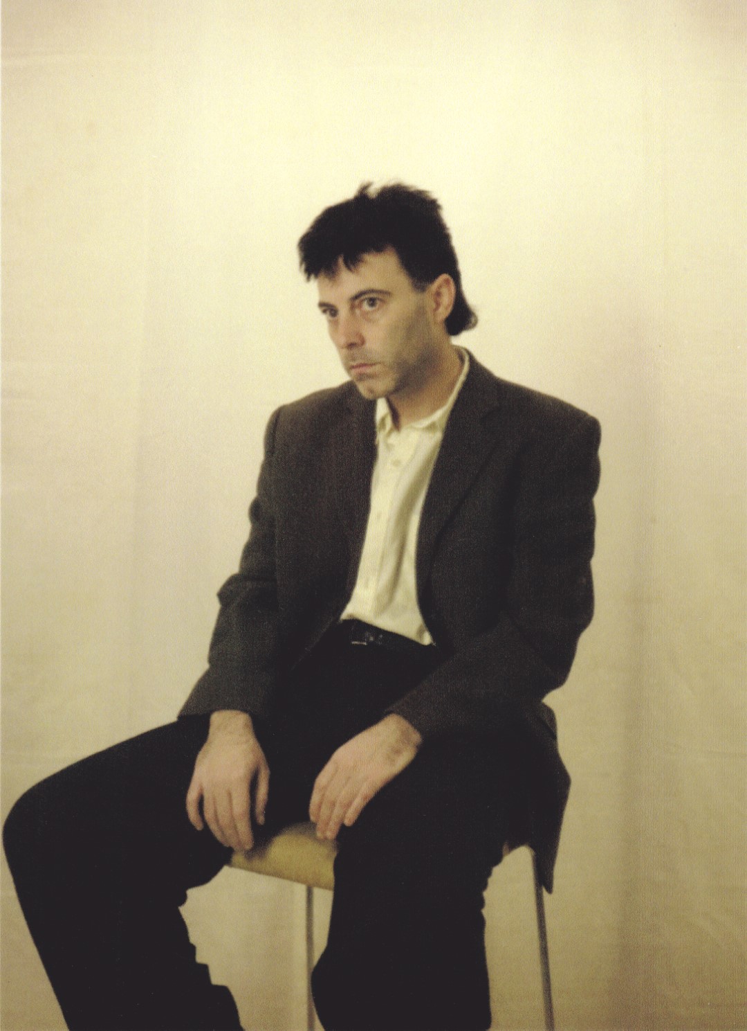 El Último Vecino + Airu