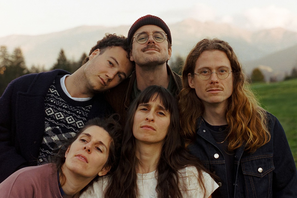 Black Sea Dahu + Mel D