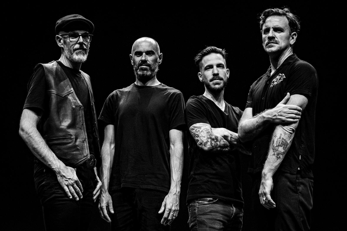 Cobra + Naizpresidente