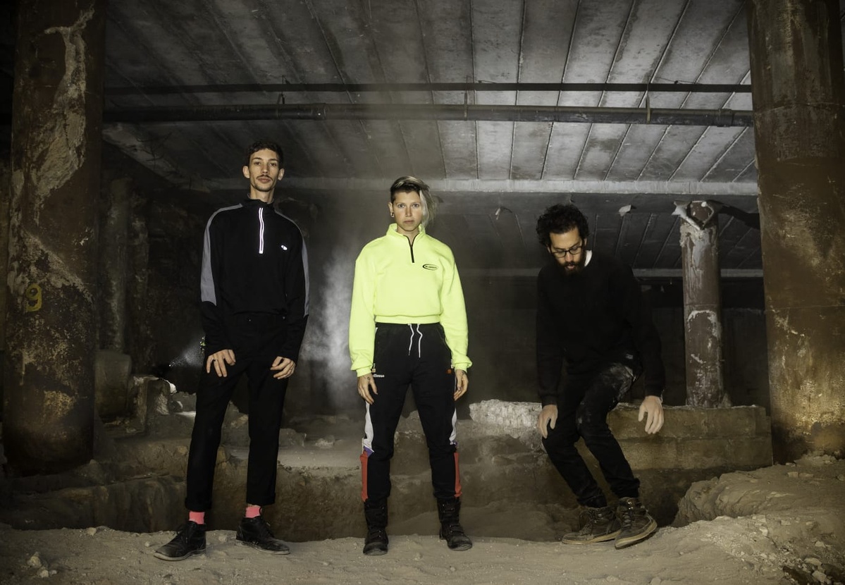 Wackelkontakt + Rigor Mortis